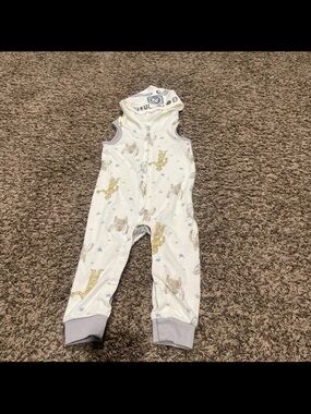 Star Wars, happy threads sleeveless one piece with hood size 18 months